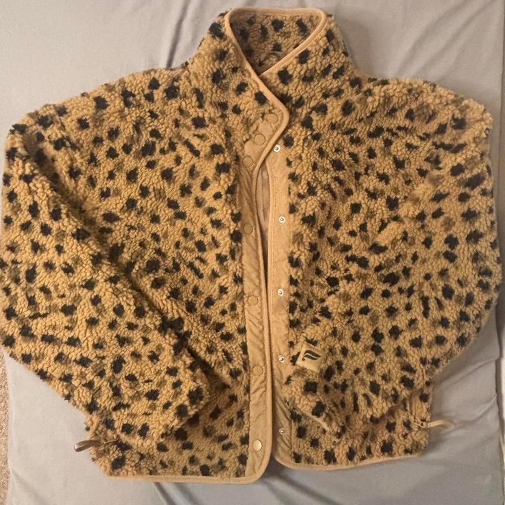 Fabletics tahoe teddy jacket
